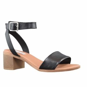 Steve Madden Kemmy Sandal